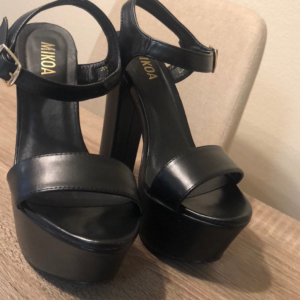 Mikoa black platform heels  for sale